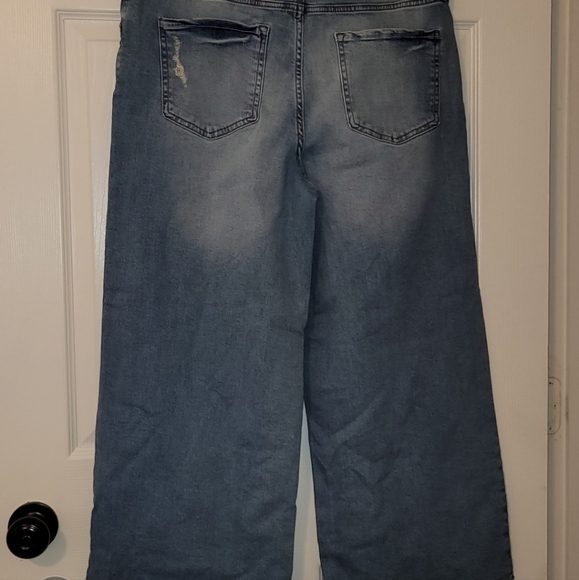 Time&Tru Women High Rise Relax Wide Leg Crop 5-Pocket Button Fly Jeans Sz 16 NWT - Picture 2 of 9
